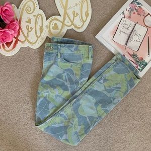 3/$20 Gap Leaf Printed Denim Skinny Jeans Sz 25r
